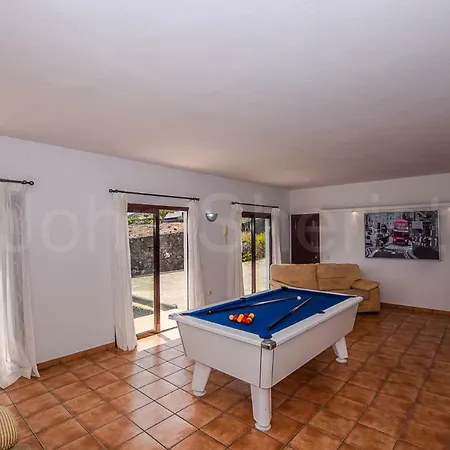 Montana - Lh113 By Now Ltd Playa Blanca (Lanzarote)